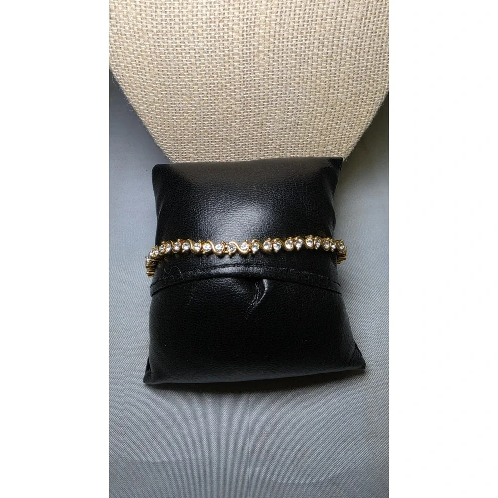 Vintage Premier Designs PD Gold Tone  Rhinestone Bracelet 7.5